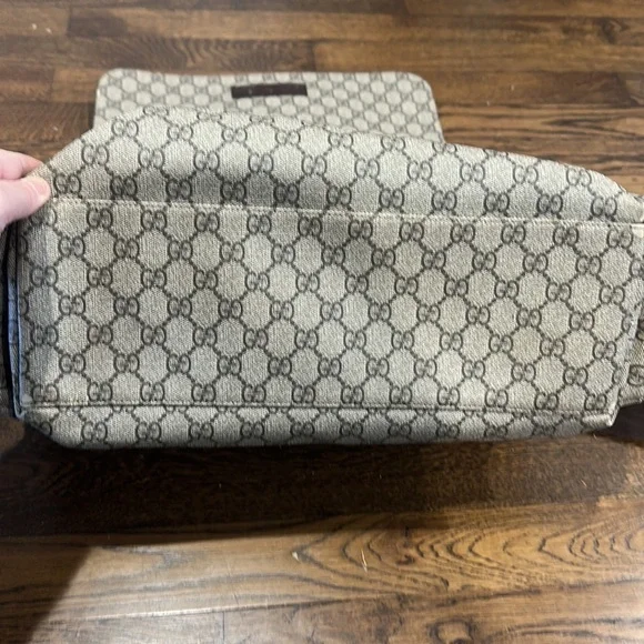 GG plus diaper bag (Gucci diaper bag with multiple pockets) - Picture 8 of 9